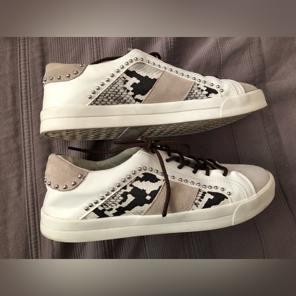 ZARA Sneakers Shoes white Leather Snakeskin Silver-studs Womens sz 9 US 41 EU NM